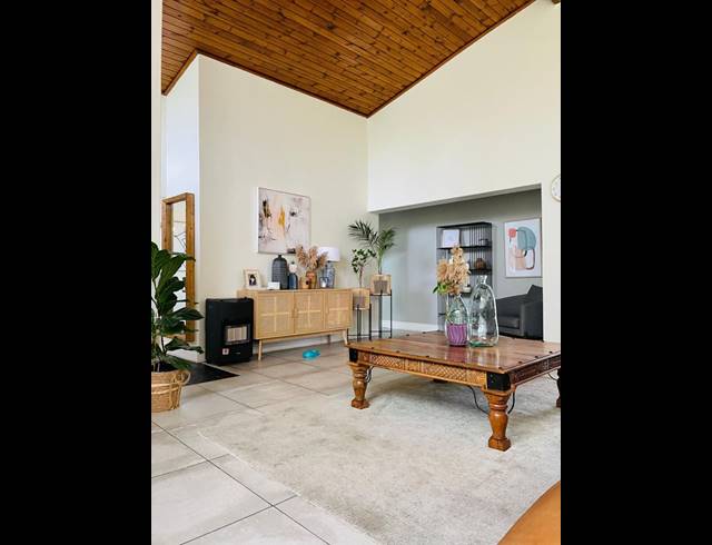 3 BEDROOM HOUSE RENTED IN WINDSOR PARK